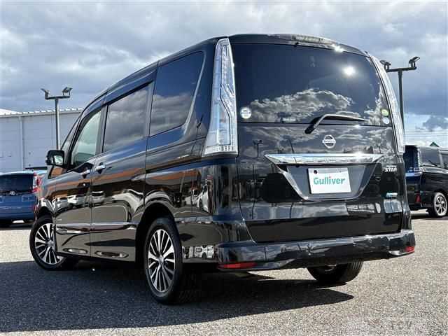 2015 Nissan Serena