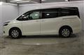2016 Toyota Voxy