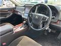 2013 Toyota Crown