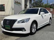 2013 Toyota Crown