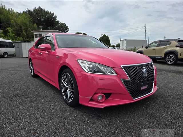 2013 Toyota Crown Hybrid