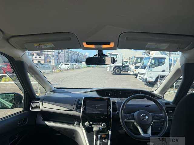 2017 Nissan Serena