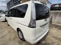 2015 Nissan Serena