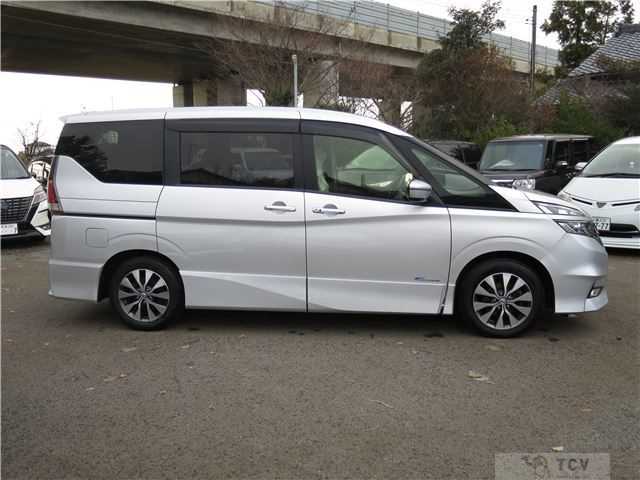 2017 Nissan Serena