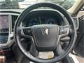 2014 Toyota Crown Hybrid