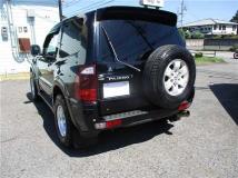 2006 Mitsubishi Pajero