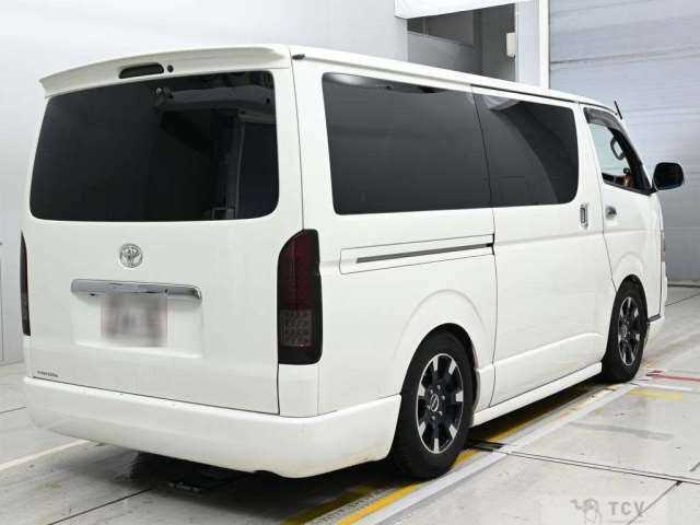 2009 Toyota Regiusace Van