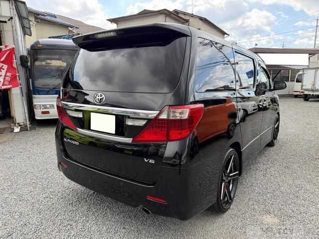 2011 Toyota Alphard