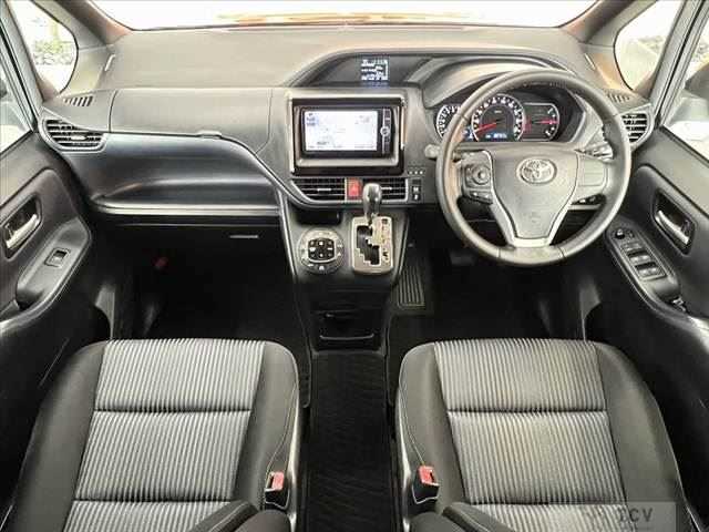 2014 Toyota Voxy