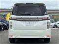 2017 Nissan Elgrand