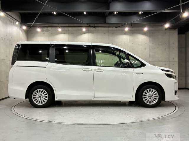 2015 Toyota Voxy