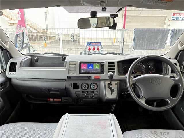 2004 Toyota Hiace Van