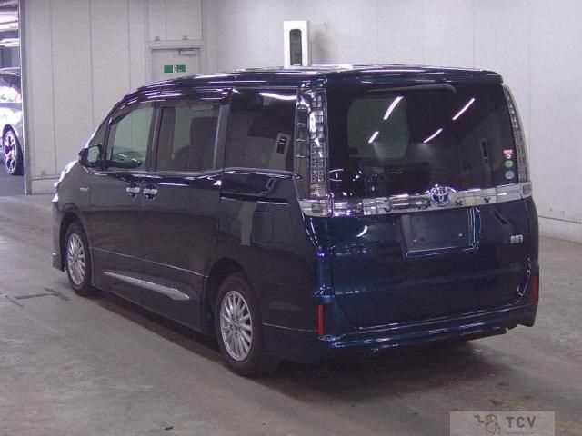 2014 Toyota Voxy