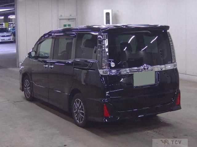 2014 Toyota Voxy