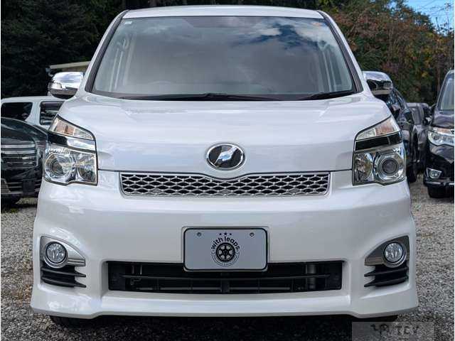 2013 Toyota Voxy