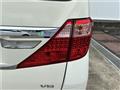 2012 Toyota Alphard