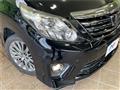 2013 Toyota Alphard
