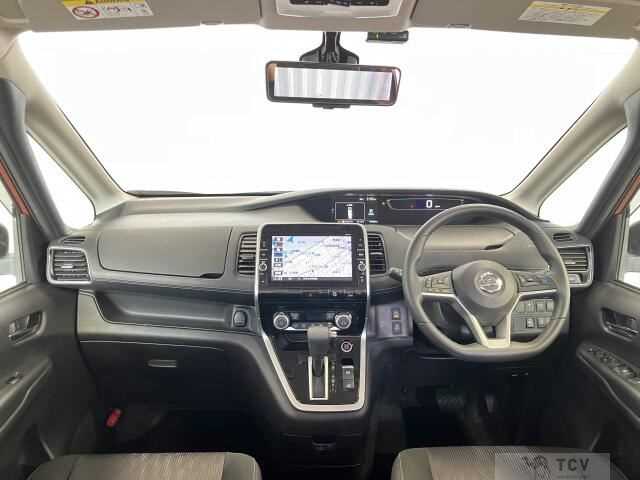 2017 Nissan Serena
