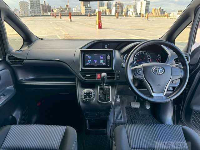 2014 Toyota Voxy