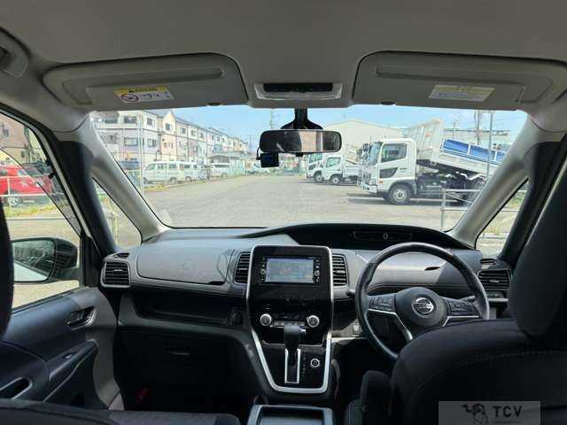 2017 Nissan Serena