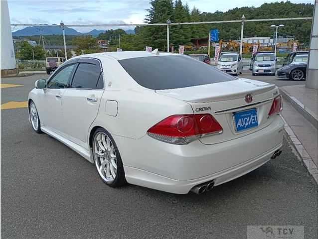 2010 Toyota Crown