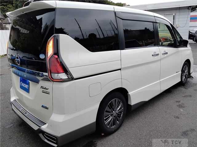 2017 Nissan Serena