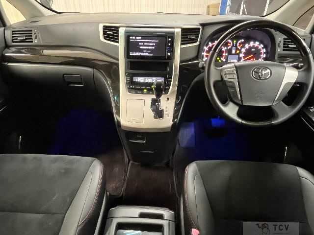 2013 Toyota Vellfire