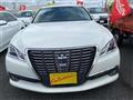 2013 Toyota Crown Hybrid