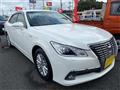 2013 Toyota Crown Hybrid