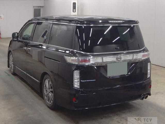 2014 Nissan Elgrand