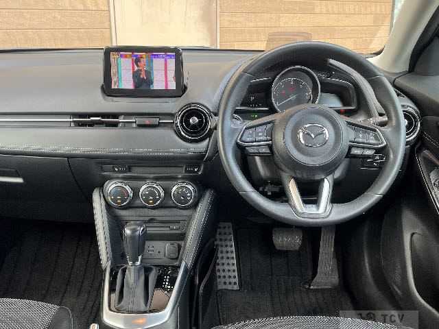 2017 Mazda Demio