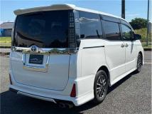 2014 Toyota Voxy