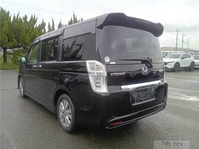 2014 Honda Step WGN