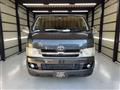 2005 Toyota Regiusace