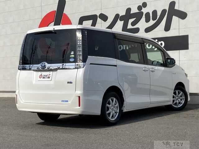 2014 Toyota Voxy