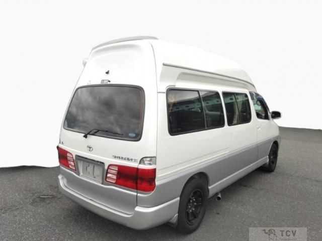 2003 Toyota Grand Hiace