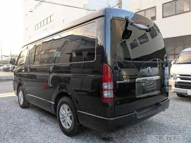2009 Toyota Regiusace Van