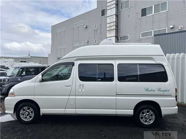 2004 Toyota Grand Hiace