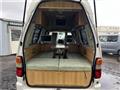 2004 Toyota Grand Hiace