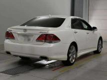 2011 Toyota Crown