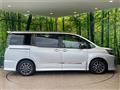 2014 Toyota Voxy