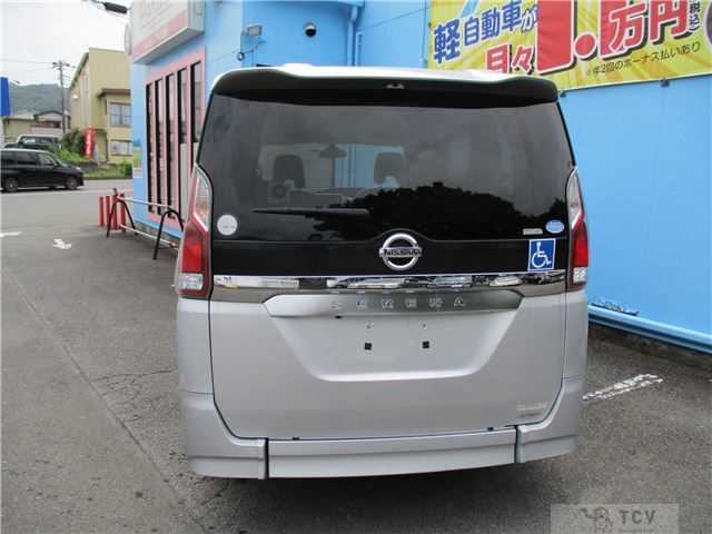 2017 Nissan Serena