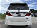 2014 Toyota Alphard Hybrid