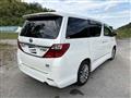 2014 Toyota Alphard Hybrid