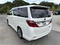 2014 Toyota Alphard Hybrid