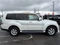 2007 Mitsubishi Pajero