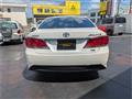 2013 Toyota Crown Hybrid