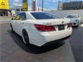 2013 Toyota Crown Hybrid