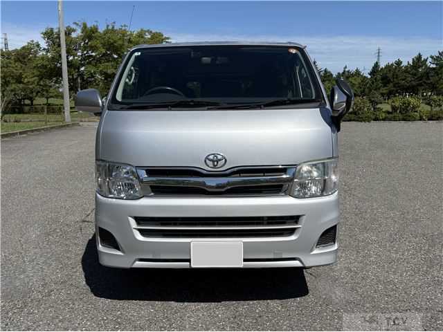 2013 Toyota Hiace