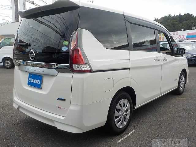2017 Nissan Serena